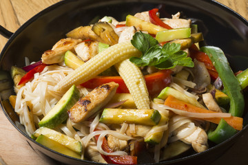 Stir fry noodles with meat and vegetables
