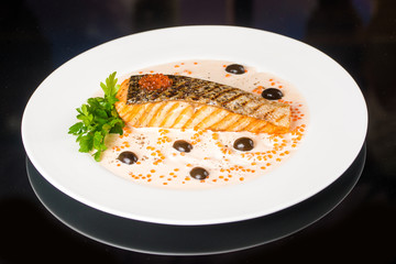 Fried fish with olives
