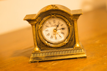 Antike Uhr