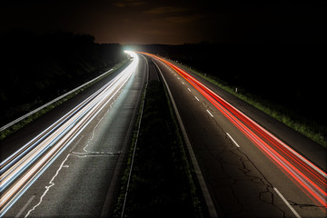Fototapeta na wymiar Autobahn - Spuren des Lichts 1