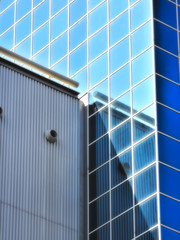 Fototapeta premium Moderne Stadt-Architektur Hochhaus