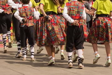 Baile tradicional catalán