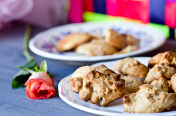 Biscuits, cornflakes and raisins