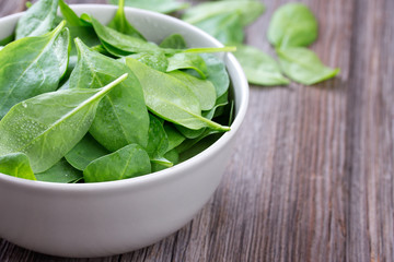 Fresh spinach in bowl