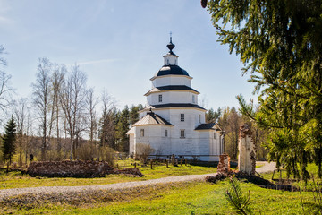 Fototapeta na wymiar Wooden Church of Elijah the Prophet. Vologda region