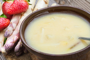 Spargelsuppe
