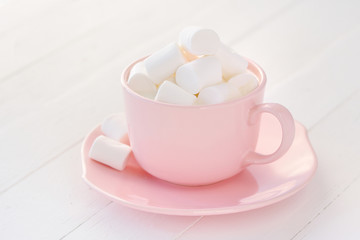 Marshmallow with pink dishes