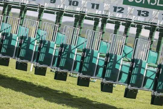 Start gates for horse races