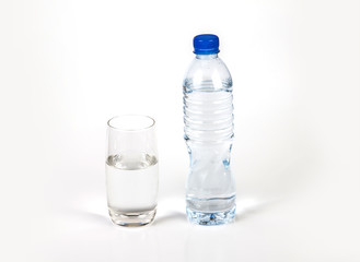 Fototapeta premium fresh drink water bottle and glass on white background