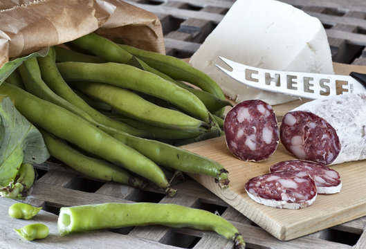 fave e salame, broad beans with salami and sheep cheese