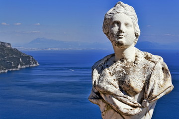 Fototapeta na wymiar Ravello Statue