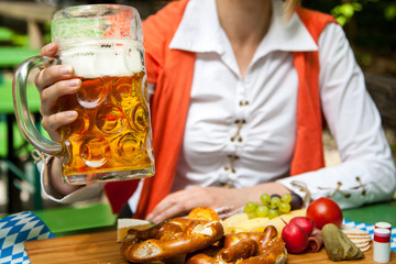 Brotzeit Biergarten