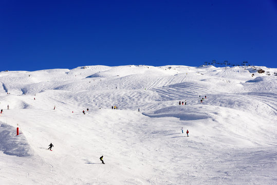 Wide ski slope area in Flaine