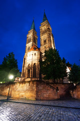 Fototapeta na wymiar St. Sebaldus church night view in Nuremberg