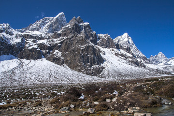 view of the Himalayas (Awi, Cholatse, Tabuche Peak) from Pherich