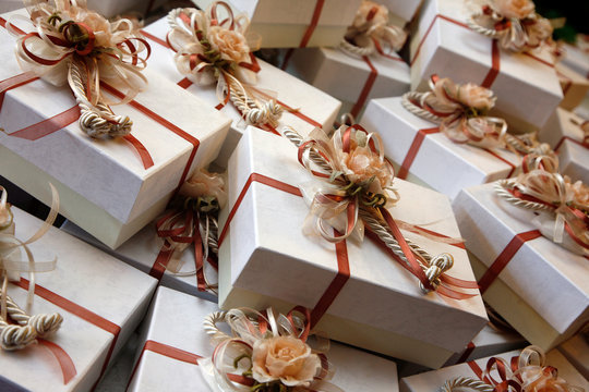 Pacchetti regalo per bomboniere