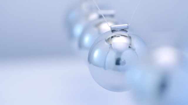 Newton's cradle balancing balls