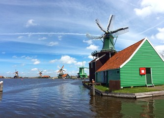 Fototapeta na wymiar Wind Mill, Holland