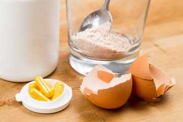 Home-made calcium supplement from grounded egg shells