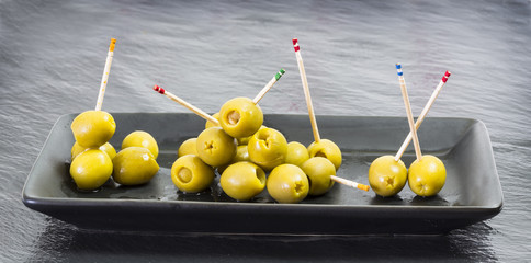 olives with toothpicks