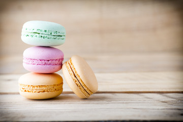 Macaroons.