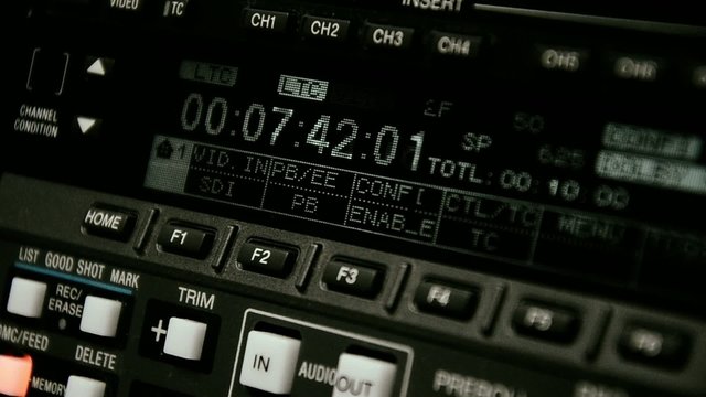 Professional video recorder. Format Betacam.