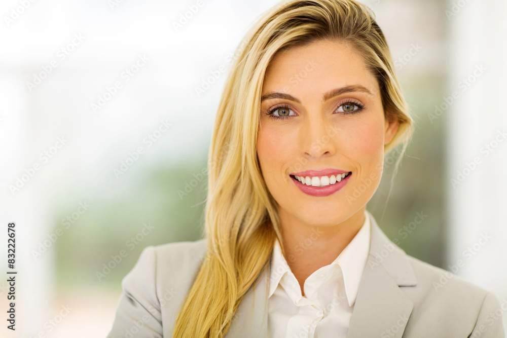 Wall mural business woman in office