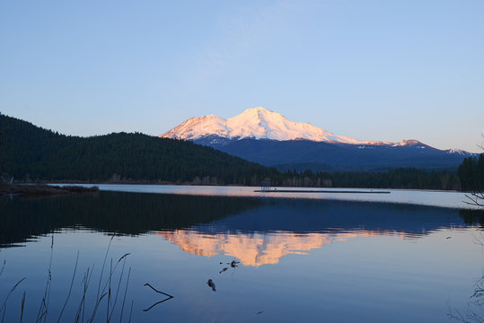 mount shasta reflection