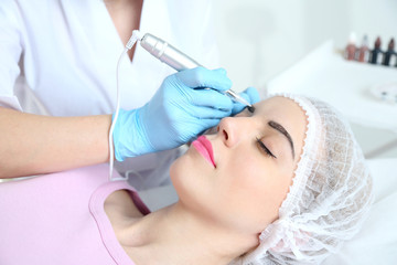Permanent make-up (tattoo) at beauty salon