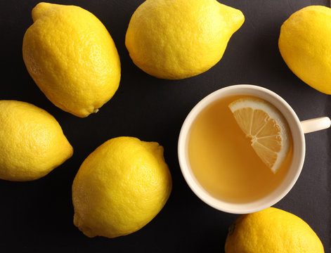 tea with lemons