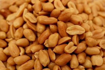 Erdnüsse