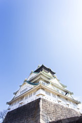 Fototapeta na wymiar 青空の大阪城