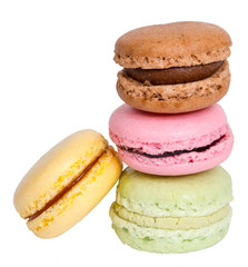 Bunte Macarons isoliert und freigestellt