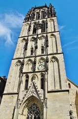 Fototapeta na wymiar Turm der Überwasserkirche Münster