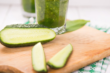 smoothie with cucumber