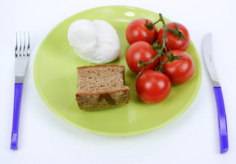 mediterranean diet tomato, mozzarella and brown bread