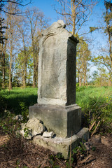 An old gravestone