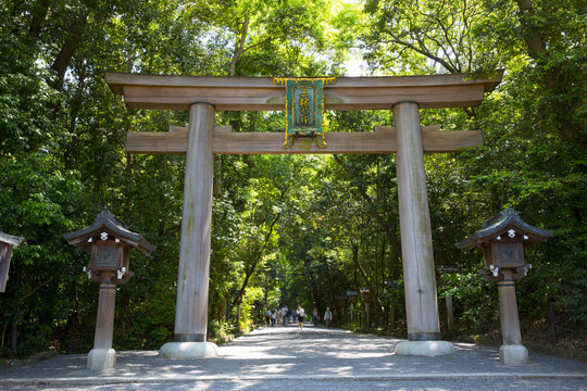 三諸山 Images – Browse 11 Stock Photos, Vectors, and Video | Adobe