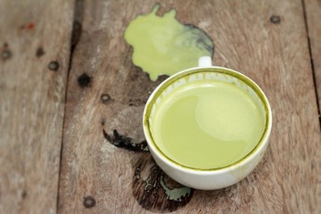 Green tea and milk for drinking