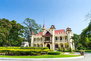 Fototapeta na wymiar Sanamchan palace in Nakornpathom, Thailand