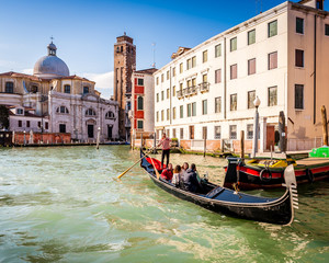 Fototapeta na wymiar Gondole à Venise, Italie