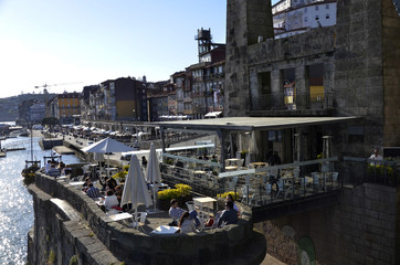 Bar Ponte Pensil am Douro, Porto © traveldia