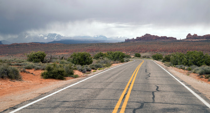 Two Lane Highway Rock Buttes Utah Wilderness United States
