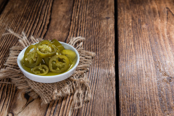 Sliced Japalenos (preserved)