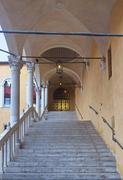 Prunkstiege des Palazzo Communale / Ferrara / Italien