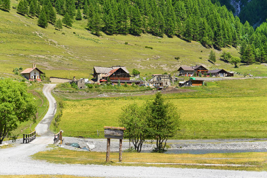 Baite in montagna.