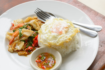 Fried basil leaves with mixed seafood