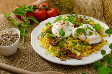 Spring salad of lentils with poached egg