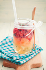 ジャーに入ったゼリー