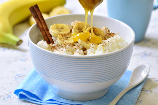 Milk Rice Porridge With Banana,cinnamon And Honey.